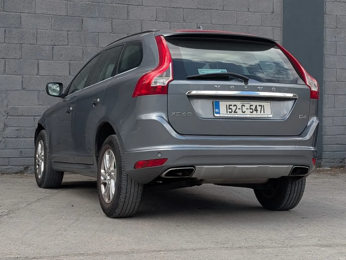 2015 VOLVO XC60 D4 FWD SE GT 5DR AUTO - Image 4