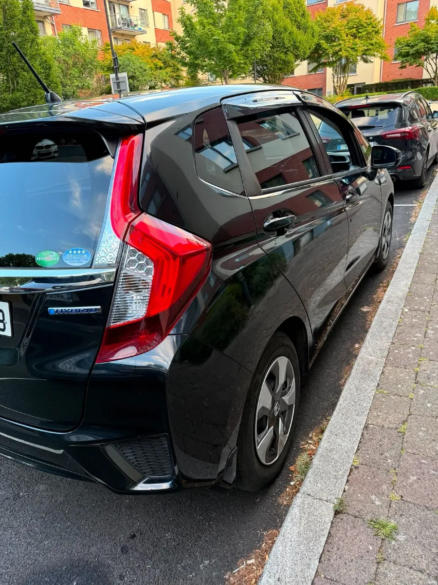 Honda Fit 2015 - Image 4