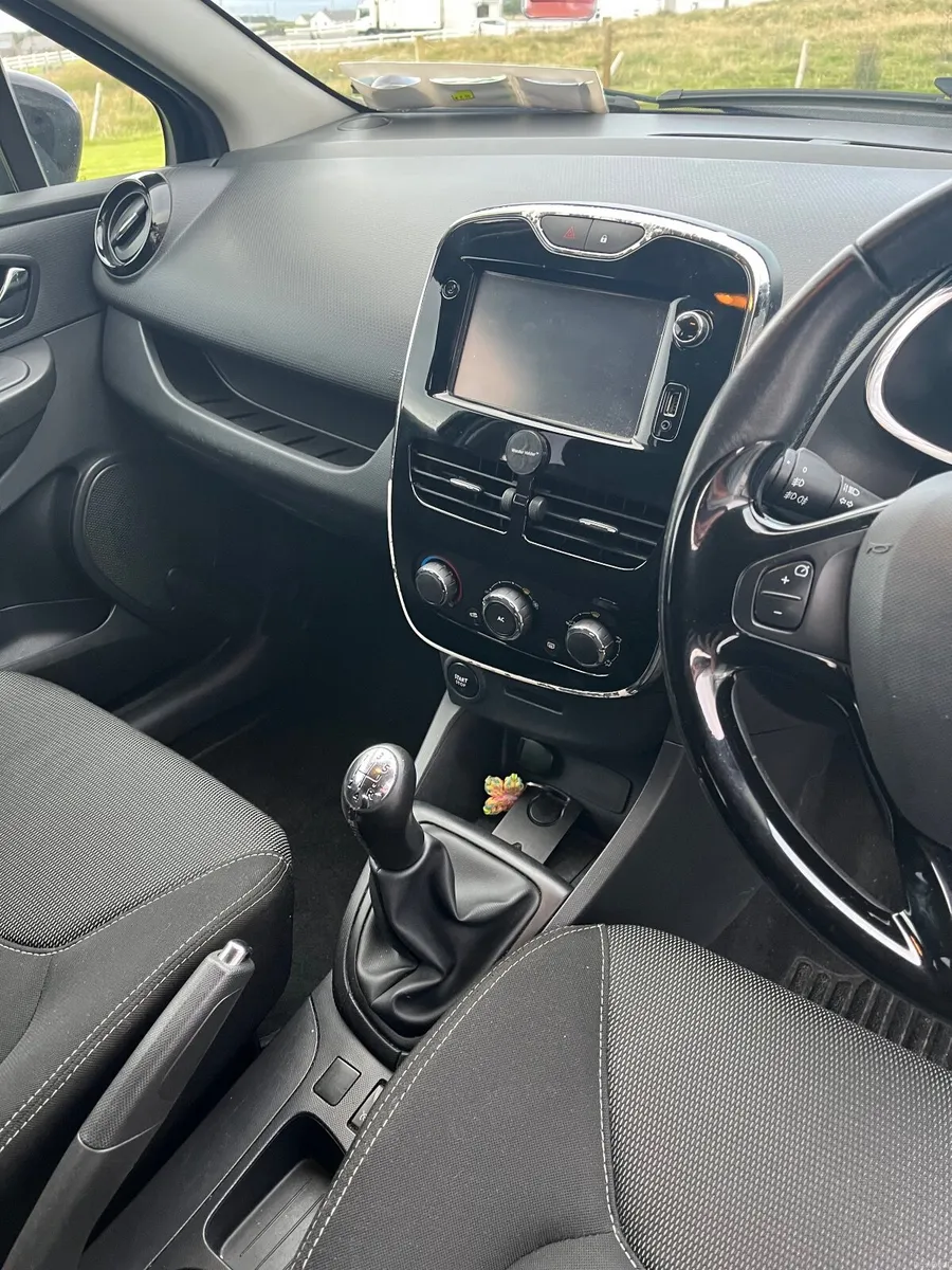 Renault Clio 2015 - Image 3
