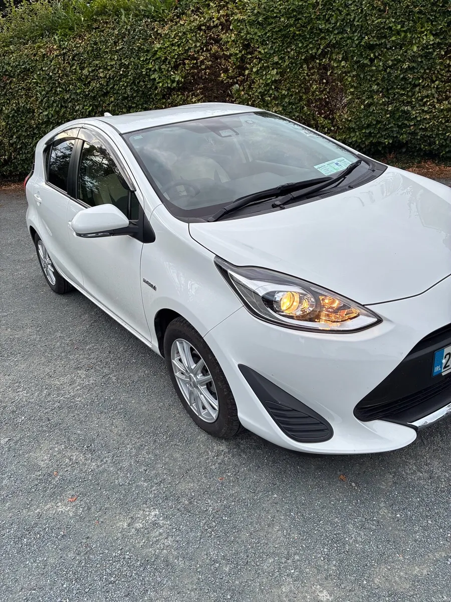 Toyota aqua 1.5 - Image 6