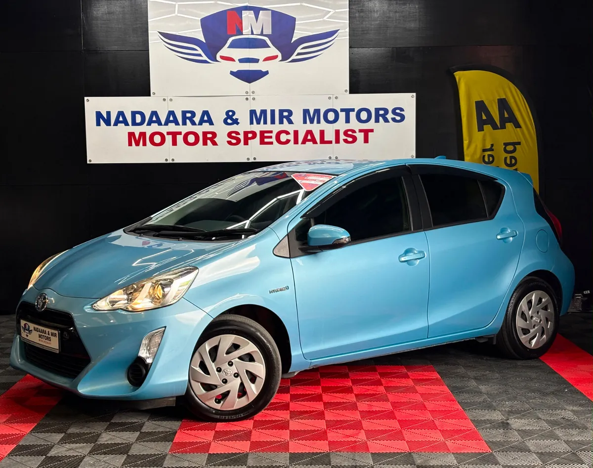 2017 Toyota Aqua - Image 1