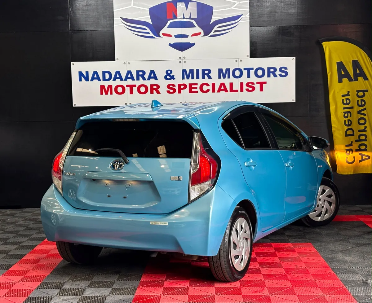 2017 Toyota Aqua - Image 3