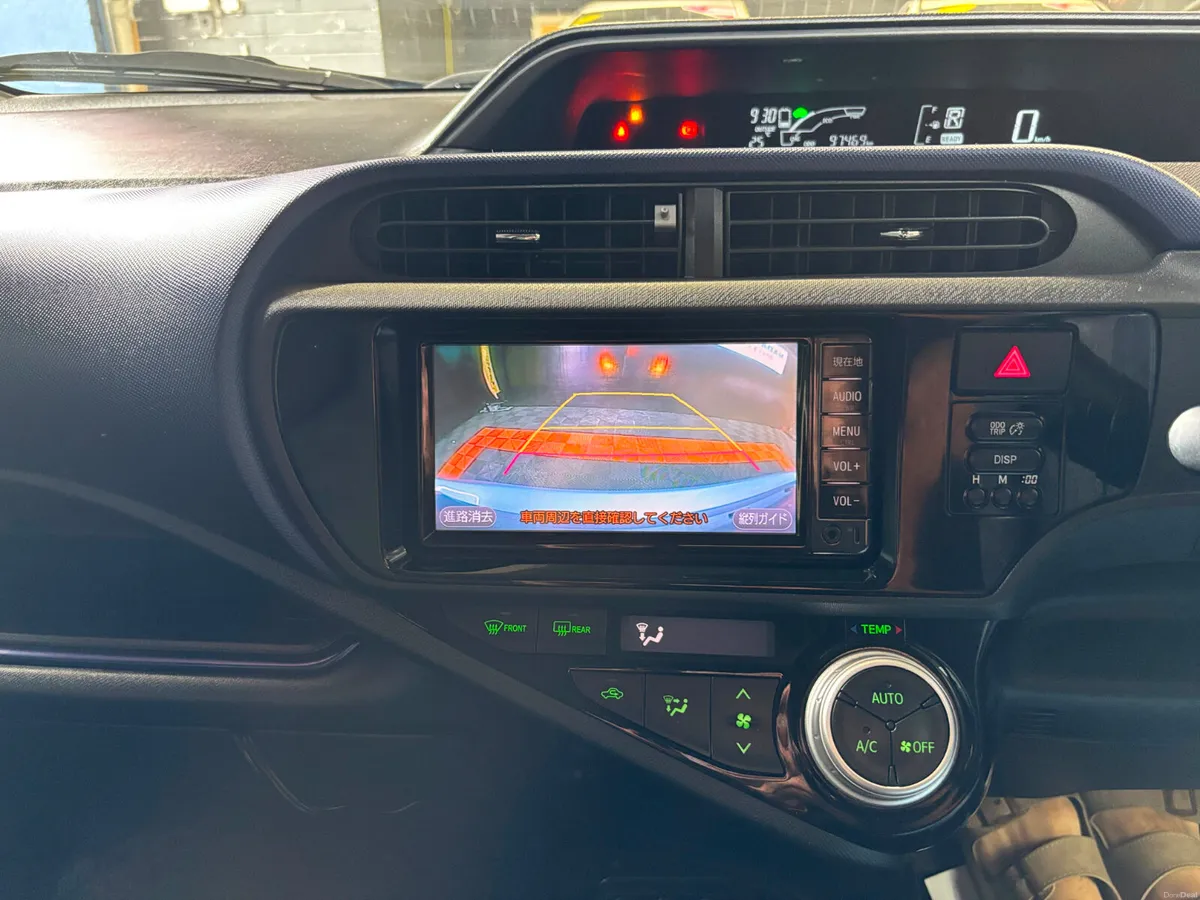 2017 Toyota Aqua - Image 6