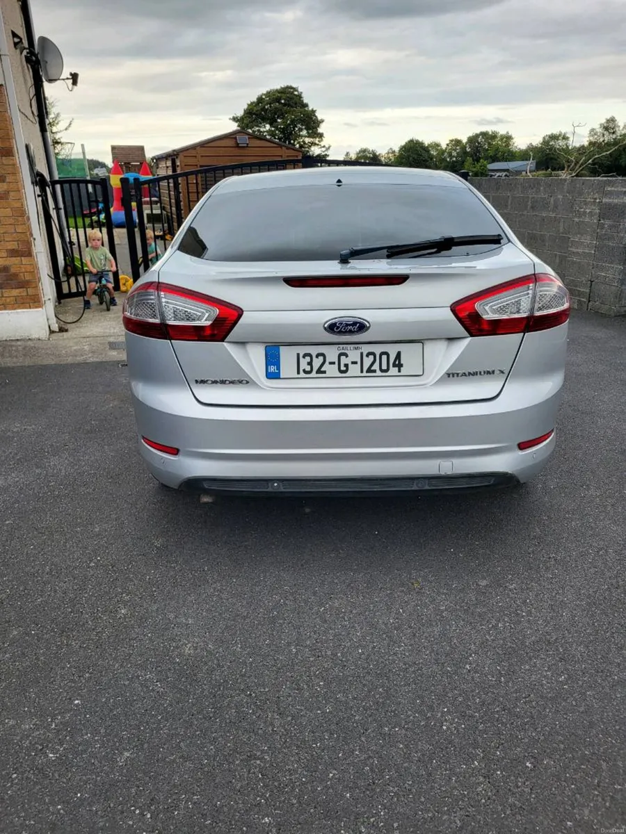 Car - Image 3