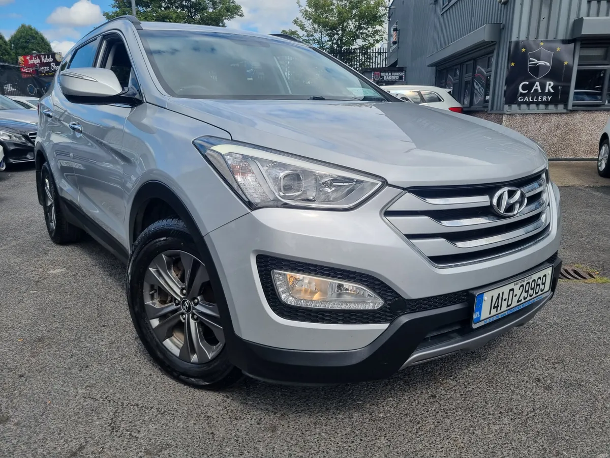 Hyundai Santa Fe 2014 - Image 2