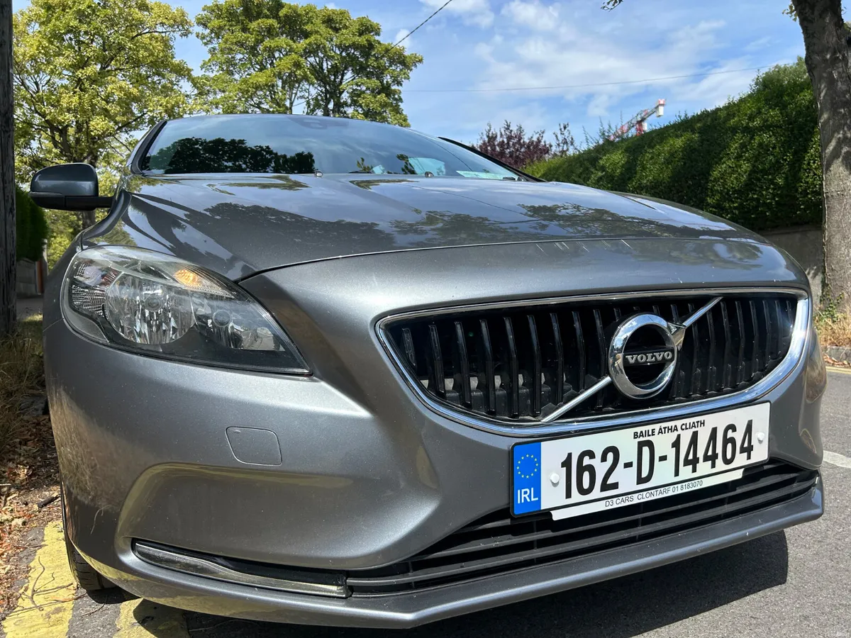2016 VOLVO V40 DIESEL LEATHER INTERIOR - Image 3