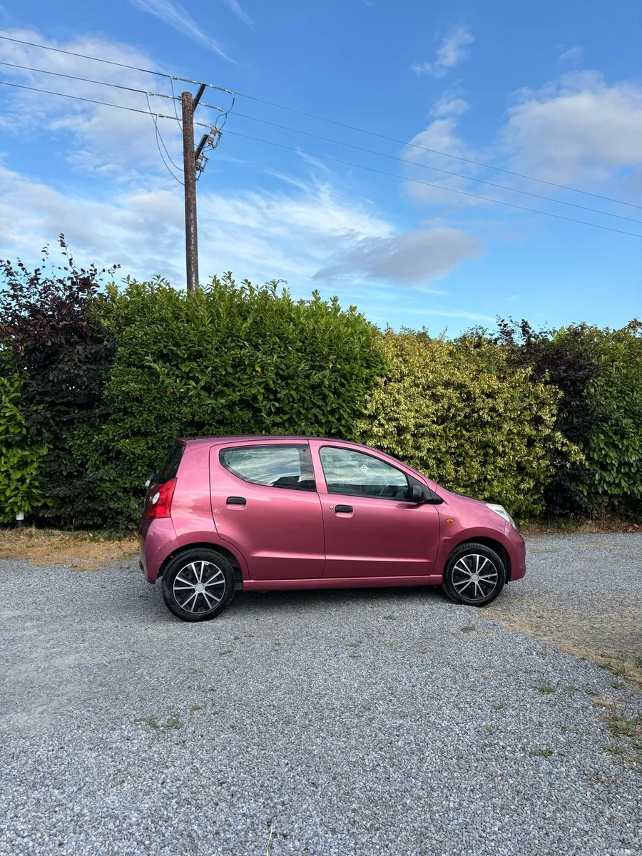 Car - Image 1