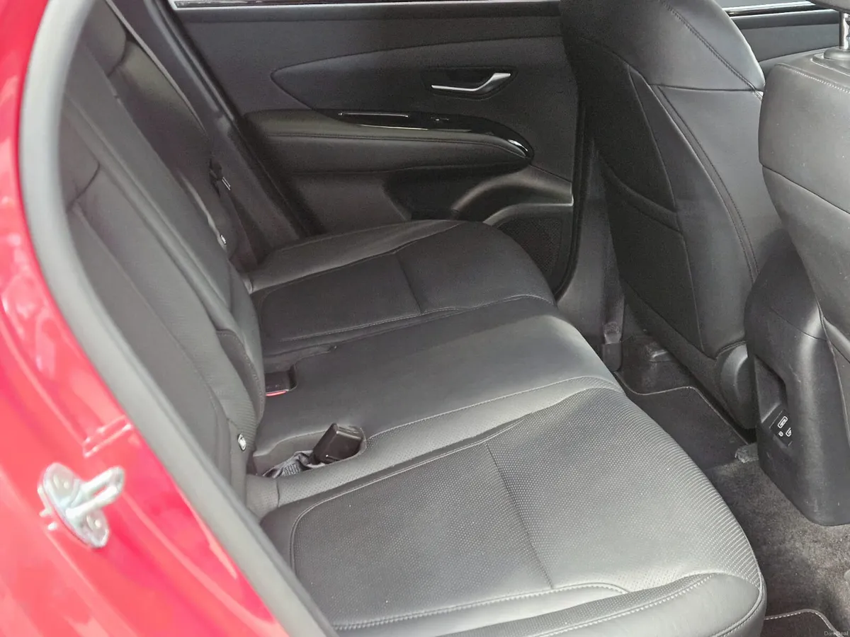 21 HYUNDAI TUCSON EXECUTIVE - Image 5
