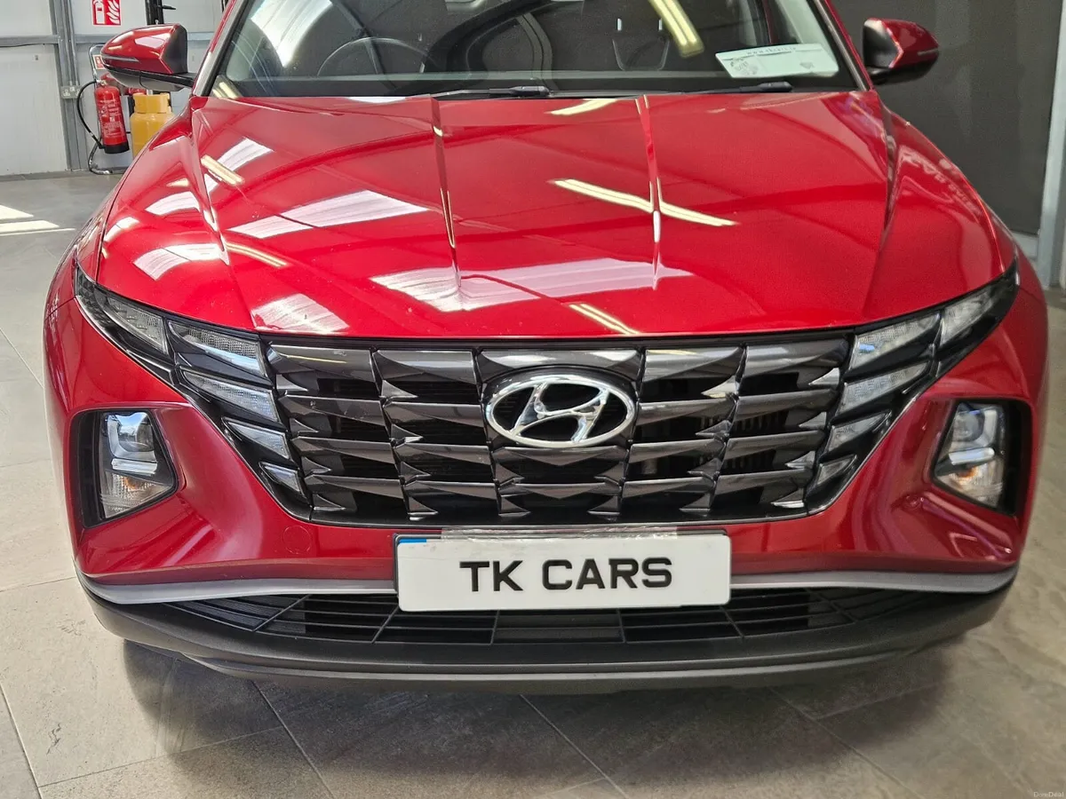 21 HYUNDAI TUCSON EXECUTIVE - Image 3