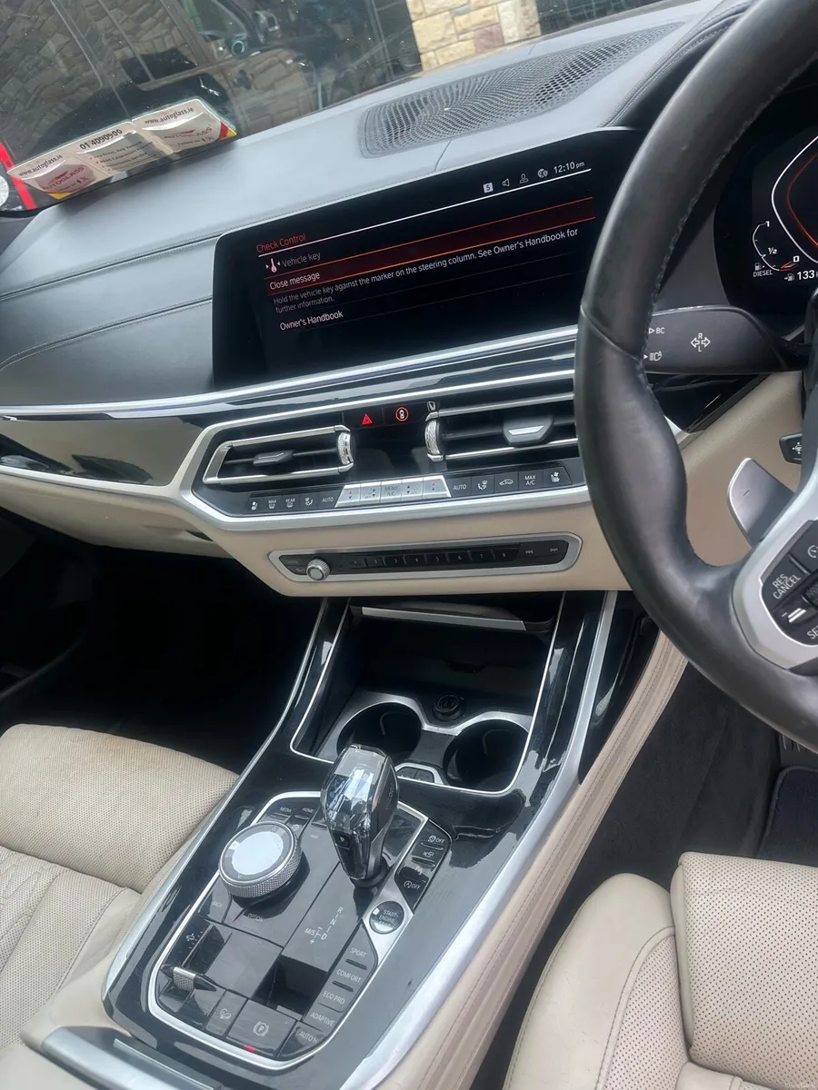 BMW x7 - Image 1