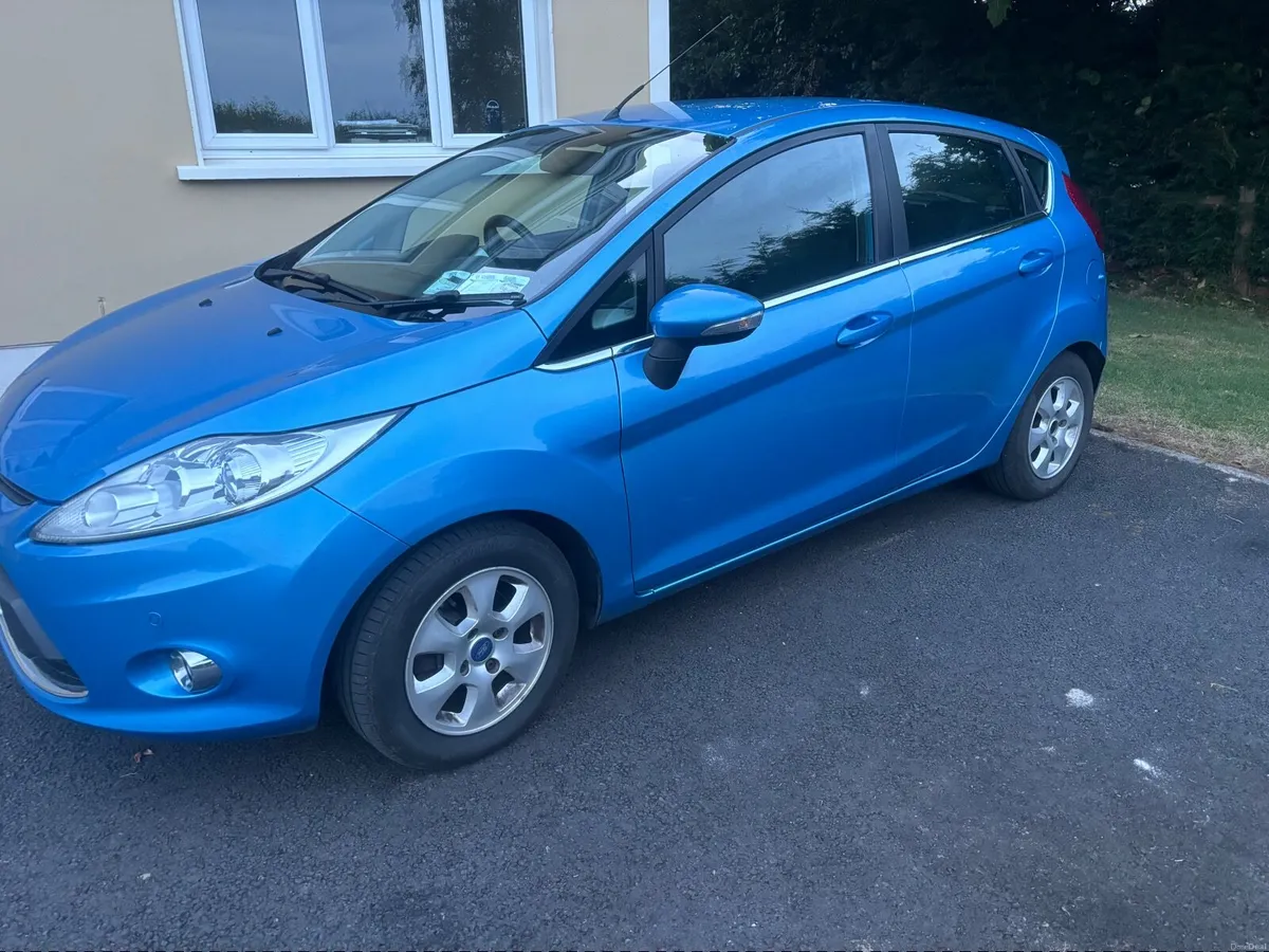 Ford Fiesta 2012 - Image 2