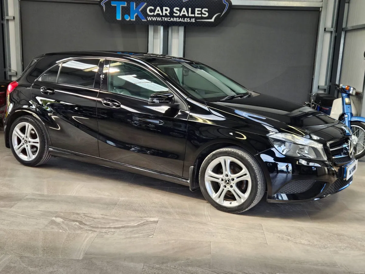 14 MERCEDES-BENZ A CLASS 180 URBAN - Image 1