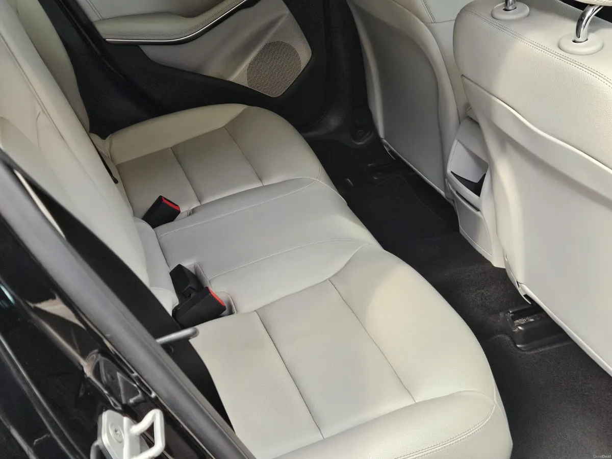 14 MERCEDES-BENZ A CLASS 180 URBAN - Image 6