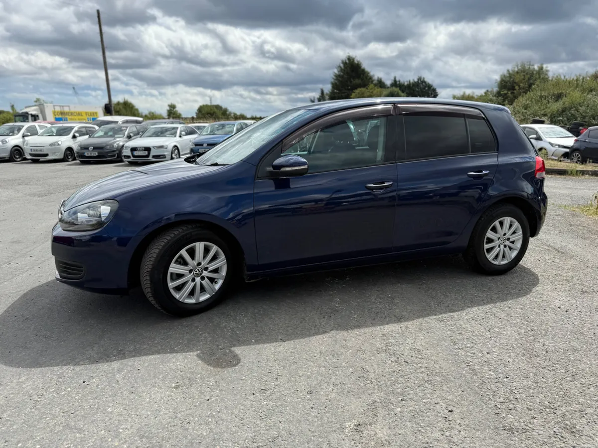 VW GOLF 2013 1.2L PETROL AUTOMATIC VERY LOW MILEAG - Image 4