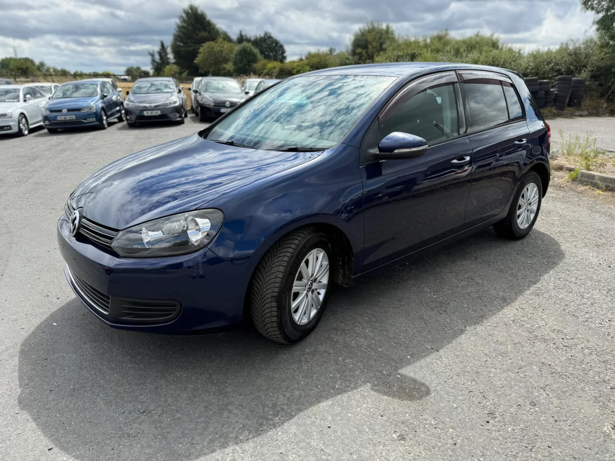 VW GOLF 2013 1.2L PETROL AUTOMATIC VERY LOW MILEAG - Image 3
