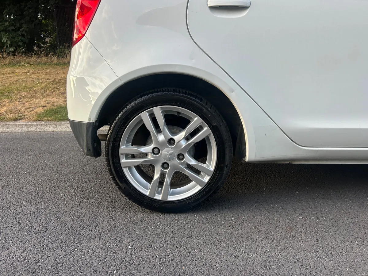 Mitsubishi Colt 2012 AUTOMATIC NCT 08/27 TAX 03/27 - Image 4