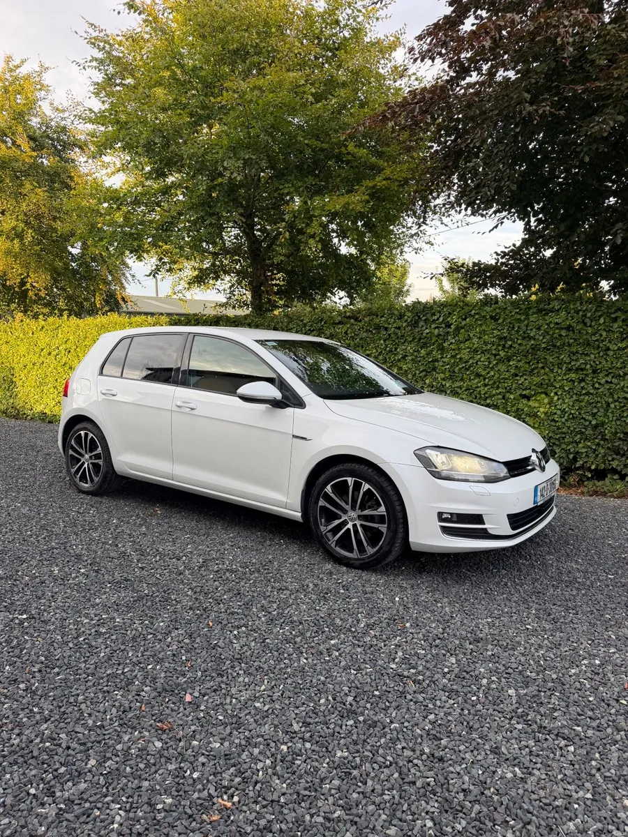 Volkswagen Golf 2014 - Image 1