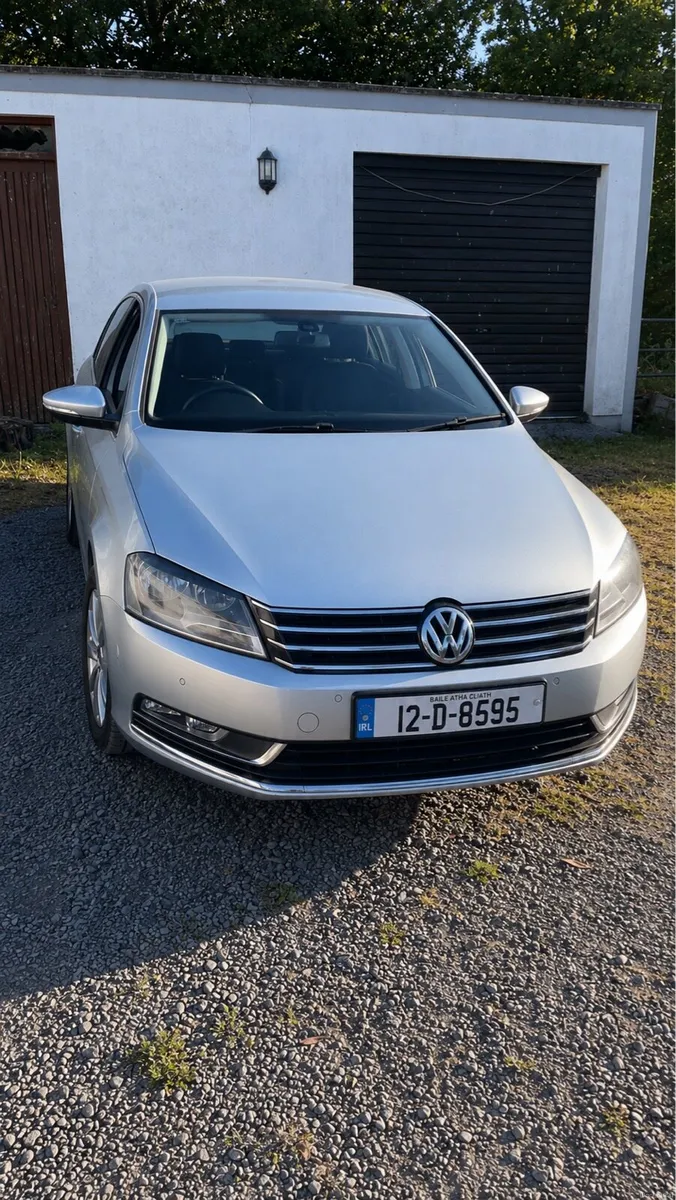 Volkswagen Passat - Image 1