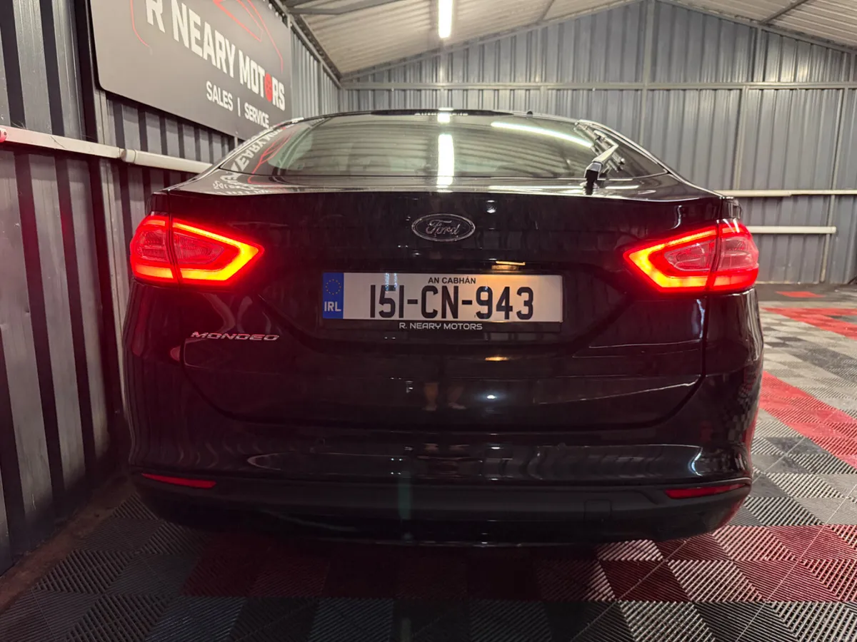 2015 Ford Mondeo 2.0TDCi 150PS Zetec Manual - Image 2