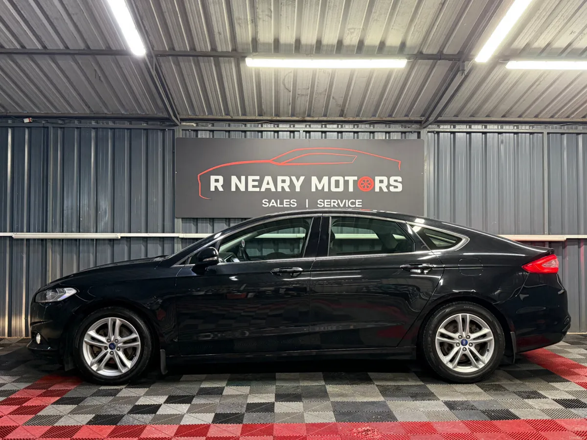2015 Ford Mondeo 2.0TDCi 150PS Zetec Manual - Image 5