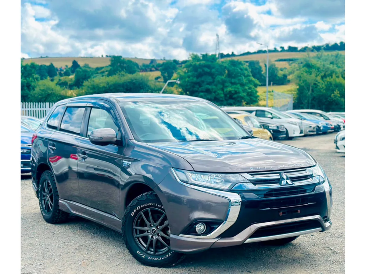 Mitsubishi Outlander 4WD PHEV G SAFETY PACKAGE (03 - Image 1