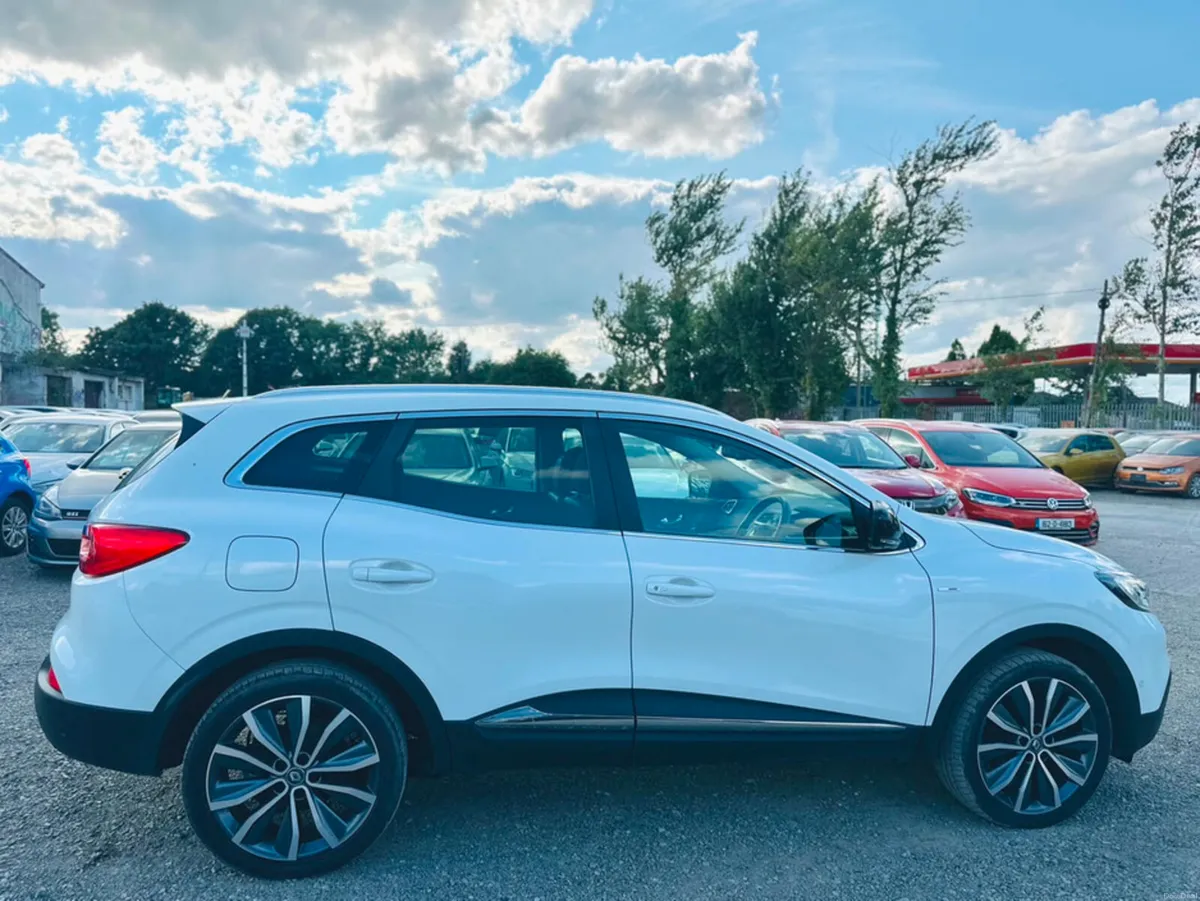 Renault Kadjar BOSE 1.2L Petrol Automatic - Low mi - Image 6