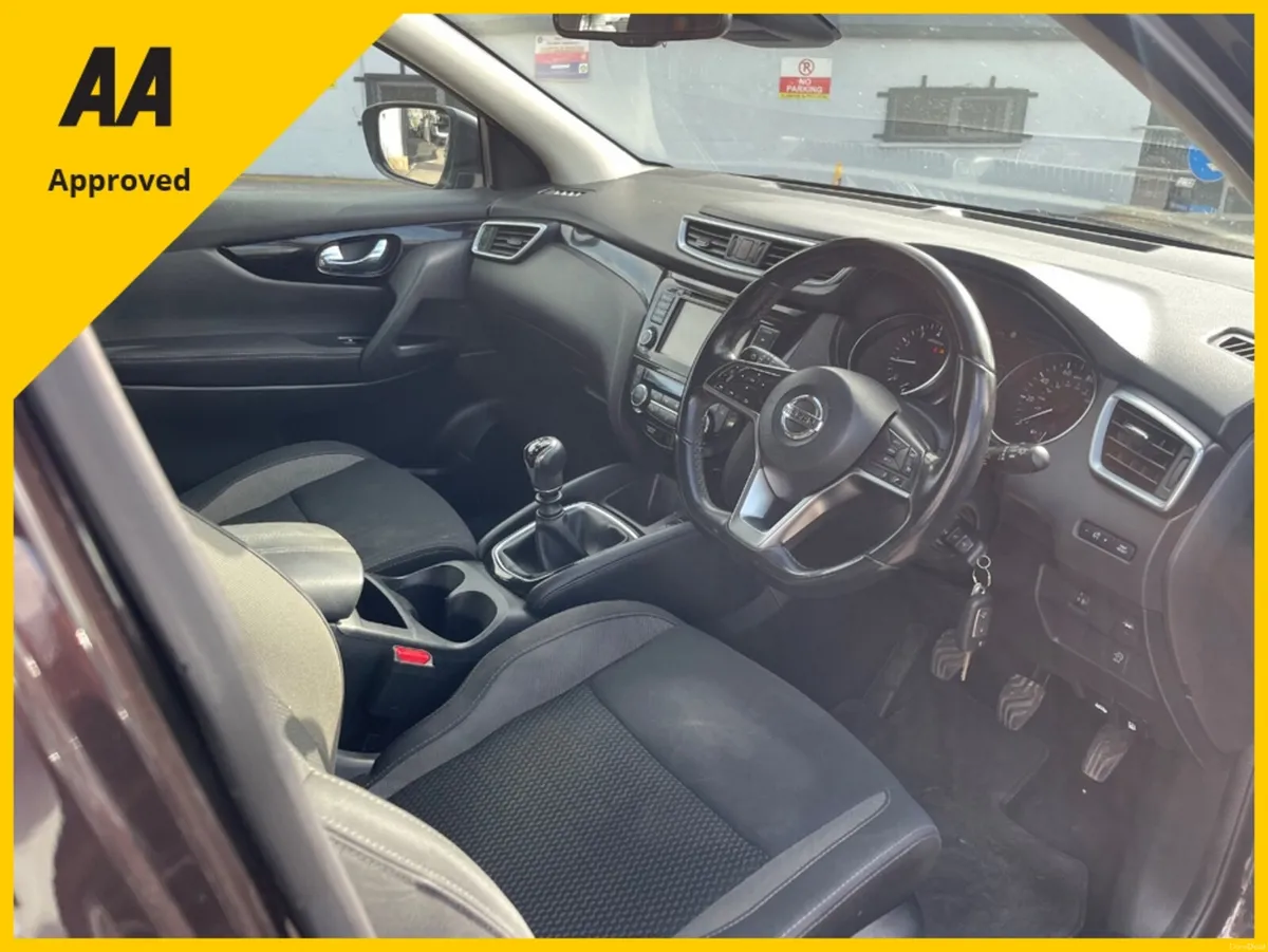 Nissan Qashqai ACENTA PREMIUM DI DIG-T - Image 4