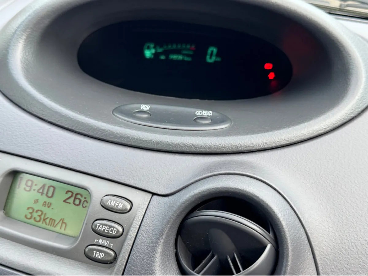 Toyota Yaris 1.0 TERRA 5DR - Image 3