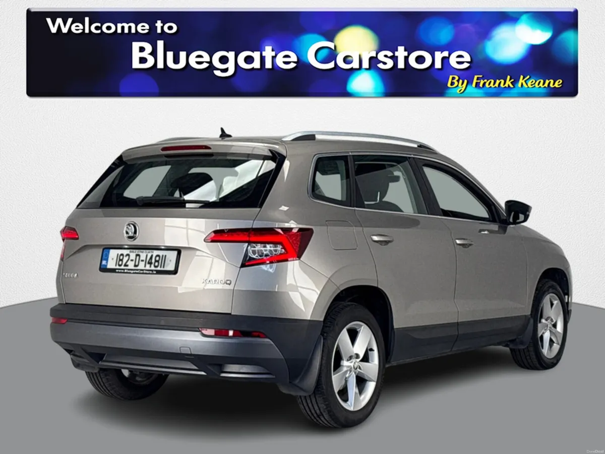 Skoda Karoq AMBITION 1.6 TDI 116HP**BLACK CLOTH IN - Image 4