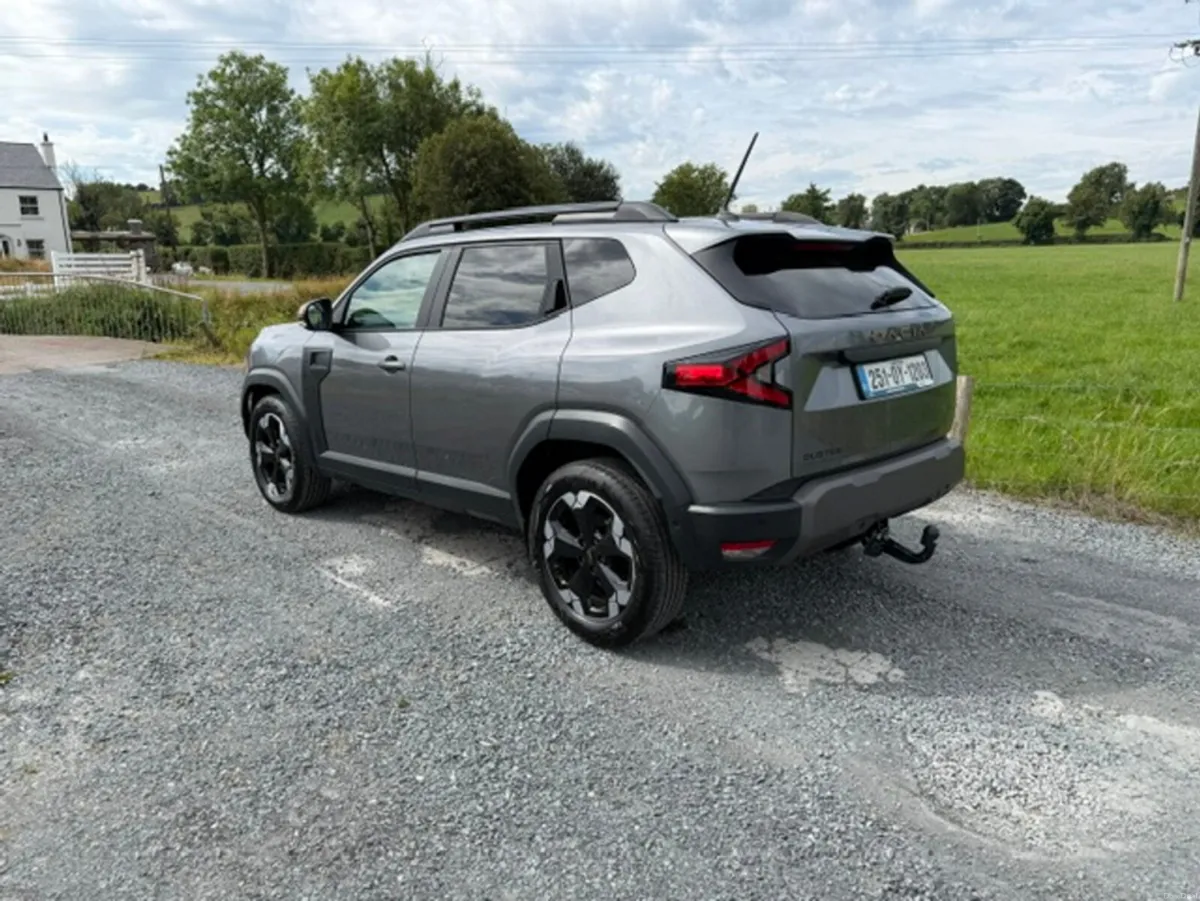 Dacia Duster EXTREME TCE 130 4X2 - Image 4