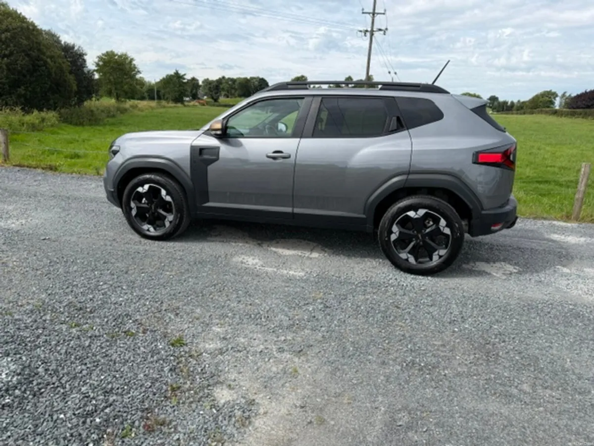 Dacia Duster EXTREME TCE 130 4X2 - Image 5
