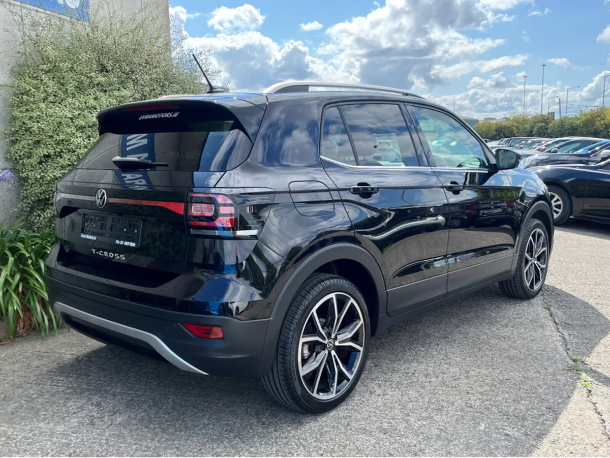 Volkswagen T-Cross STLYE DESIGN AUTOMATIC 1.0 PETR - Image 4