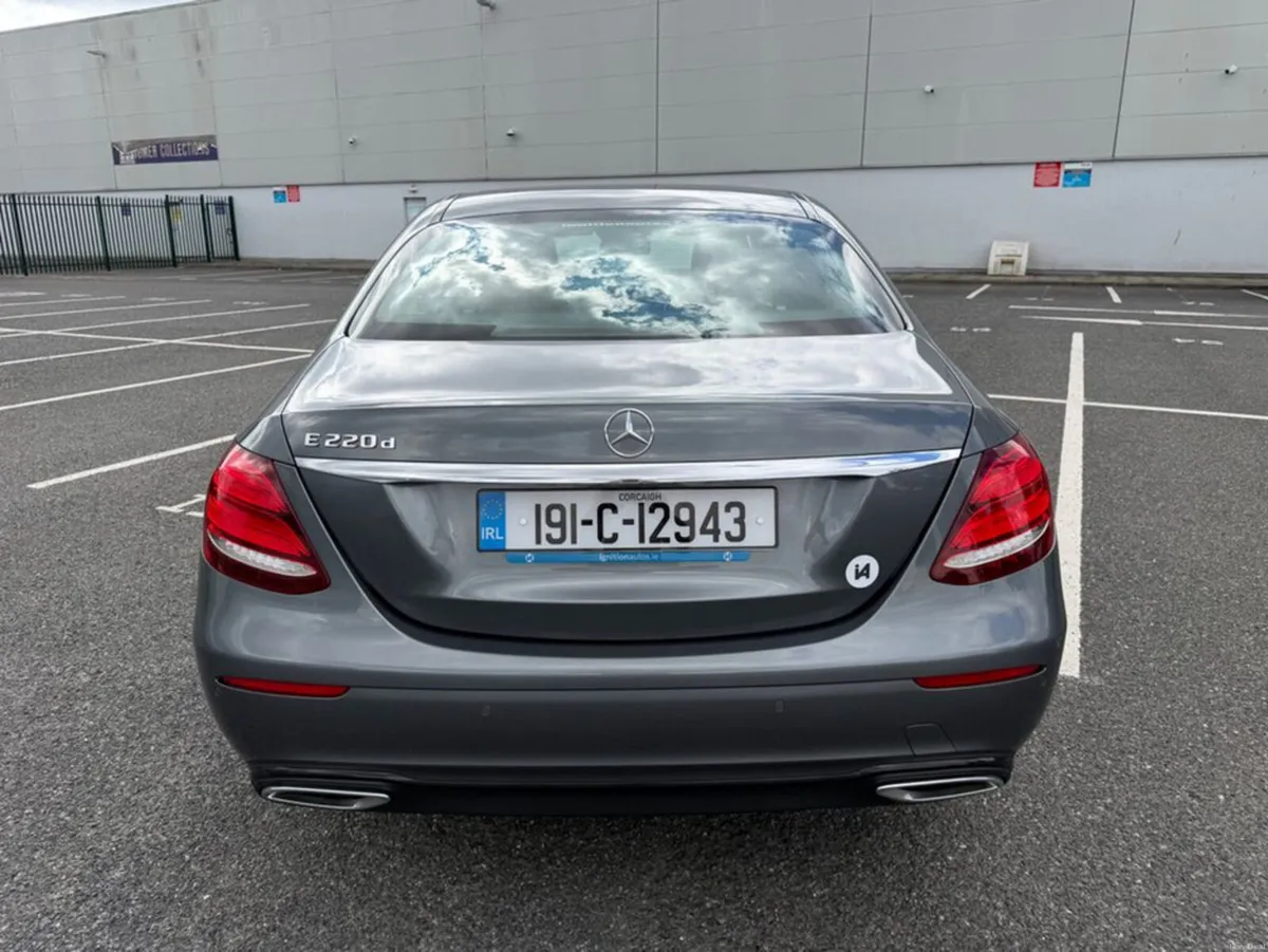 Mercedes-Benz E-Class E 220 D, ELEGANCE MODEL, AUT - Image 4