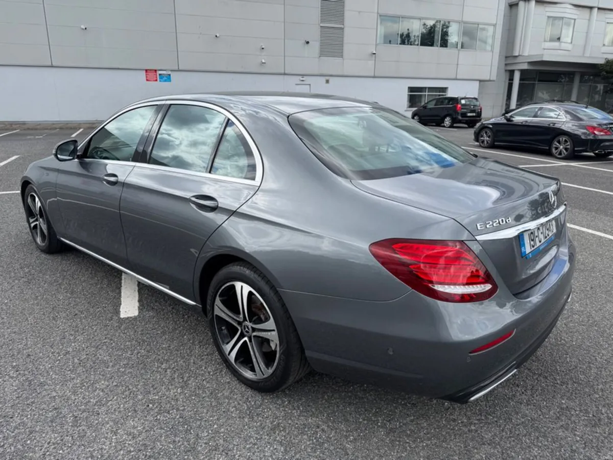 Mercedes-Benz E-Class E 220 D, ELEGANCE MODEL, AUT - Image 5