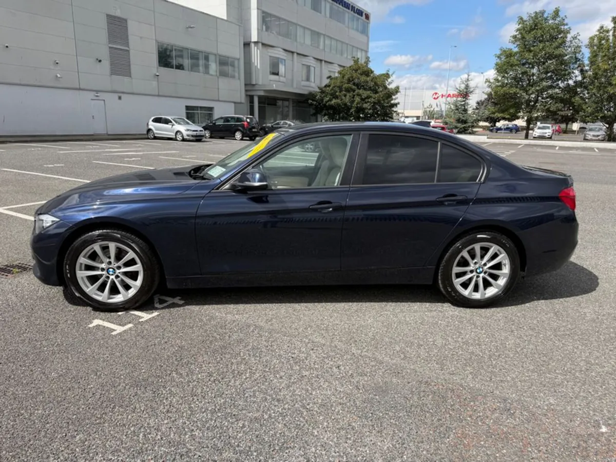 BMW 3-Series 318D, BUSINESS EDITION, MANUAL, LEATH - Image 6