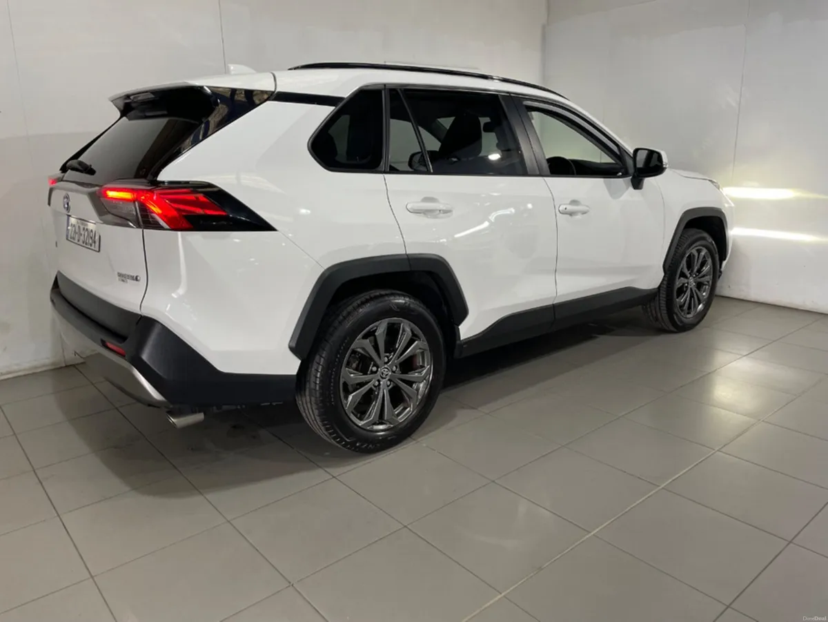 Toyota RAV4 RAV4 HYBRID SOL 4DR AUTO - Image 3