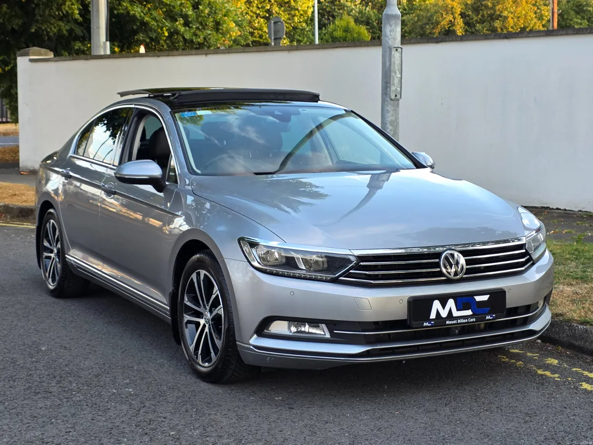 Volkswagen Passat Highline *HUGE SPEC* 2.0 - 2018 - Image 4