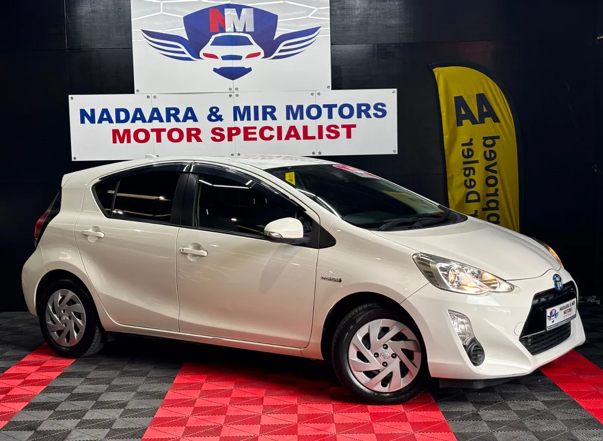 2015 Toyota Aqua - Image 1