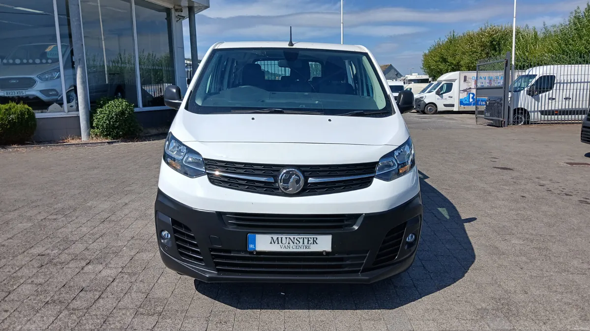 2021 VIVARO LWB 9 SEATER,1 OWNER,95K MILES - Image 3