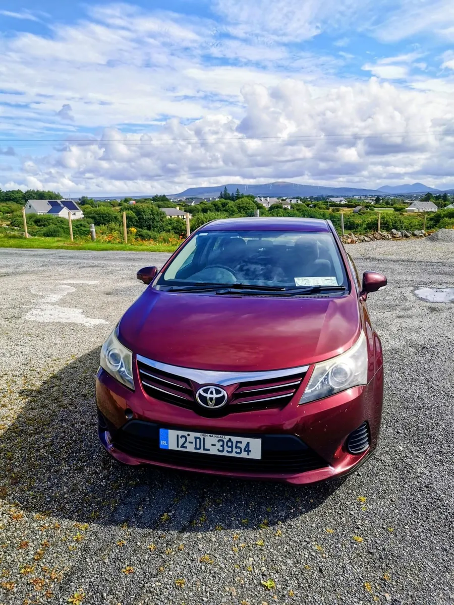 Toyota Avensis 2012 - Image 1