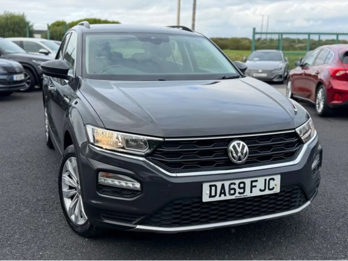 Volkswagen T-Roc SE TDI - Image 2