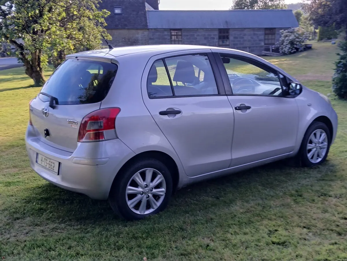 Toyota Yaris Sport - Image 3