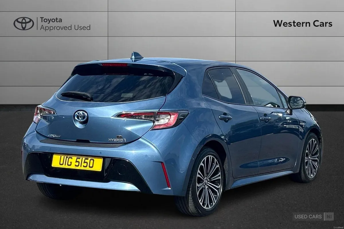 Toyota Corolla 1.8 VVT-h Design CVT Euro 6 (s/s) 5 - Image 2