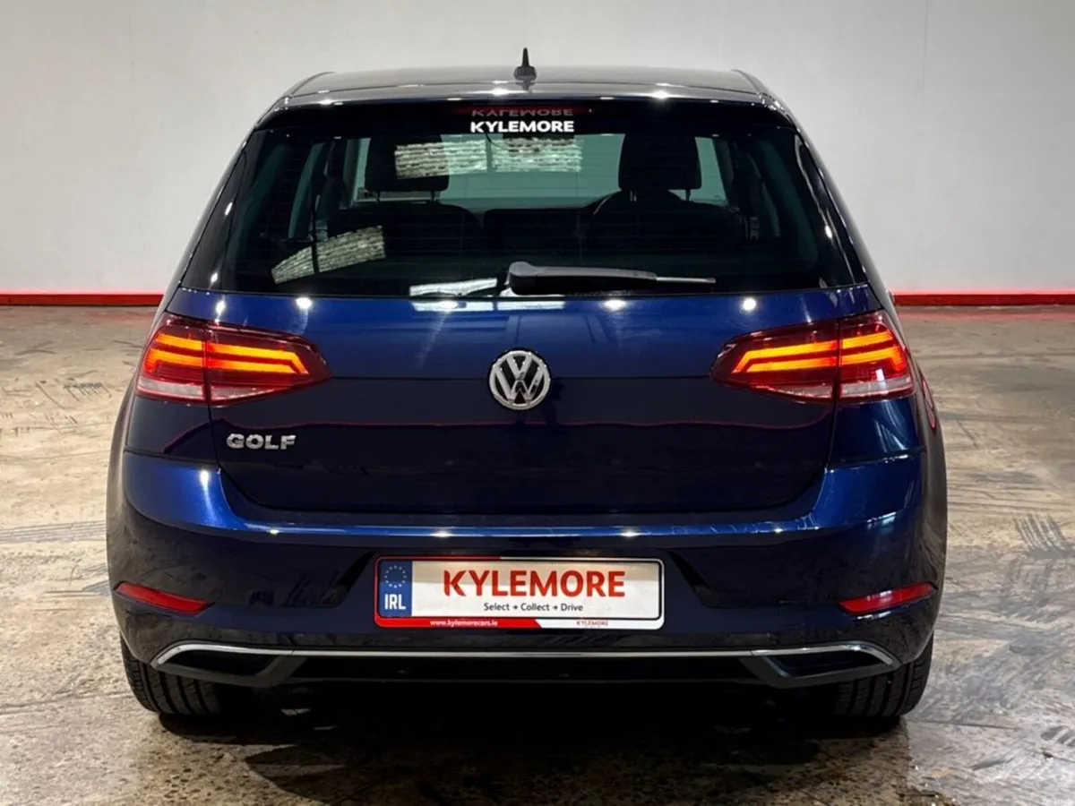 Volkswagen Golf 1.2 AUTOMATIC TSI COMFORT LINE TEC - Image 4