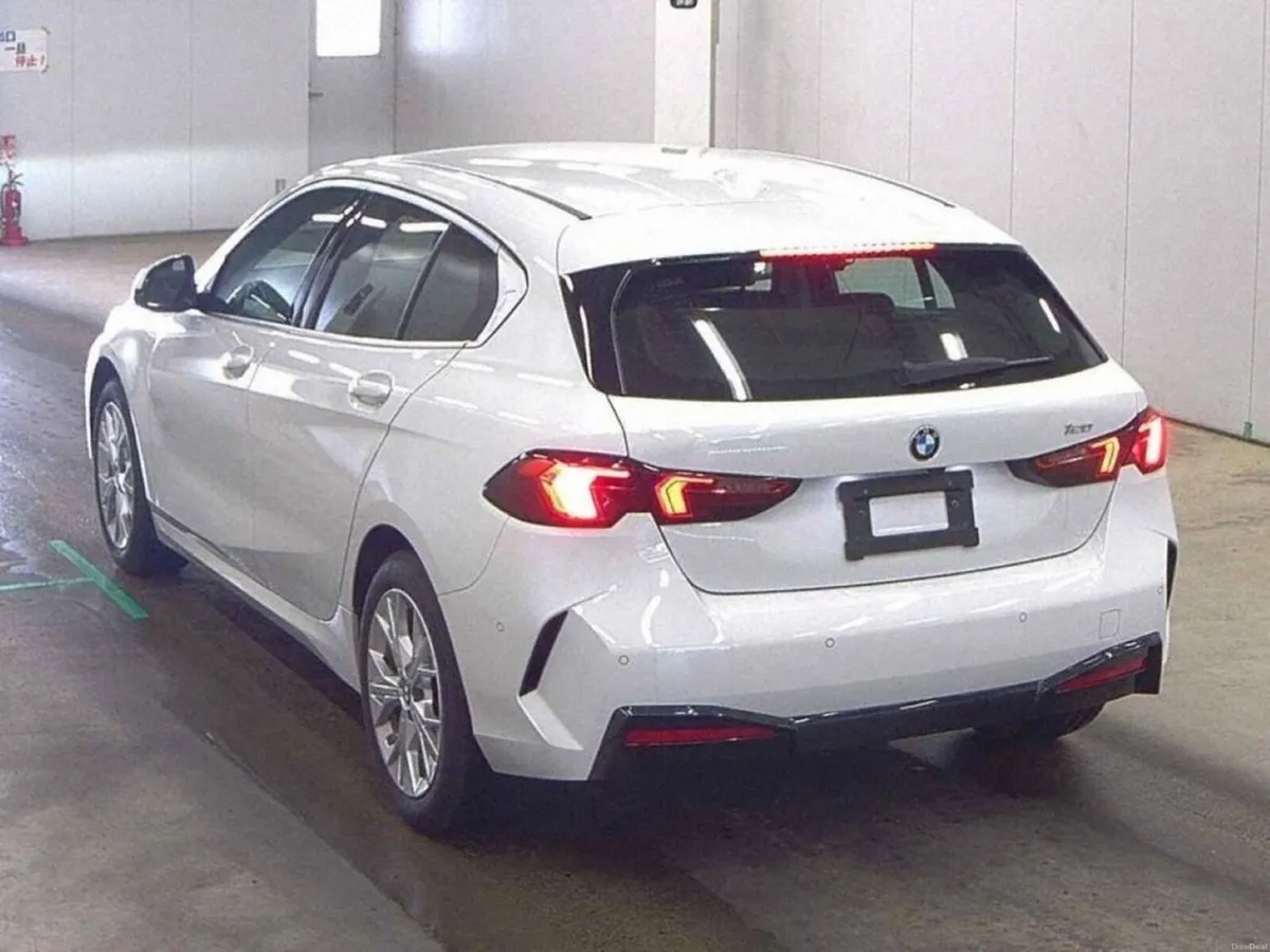 BMW 1-Series 120 NEW MODEL - 1.5 HYBRID AUTOMATIC - Image 2