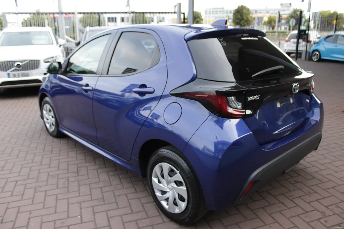 1.0 LUNA EDITION AUTO 5DR HATCHBACK WITH ONLY 93,0 - Image 6