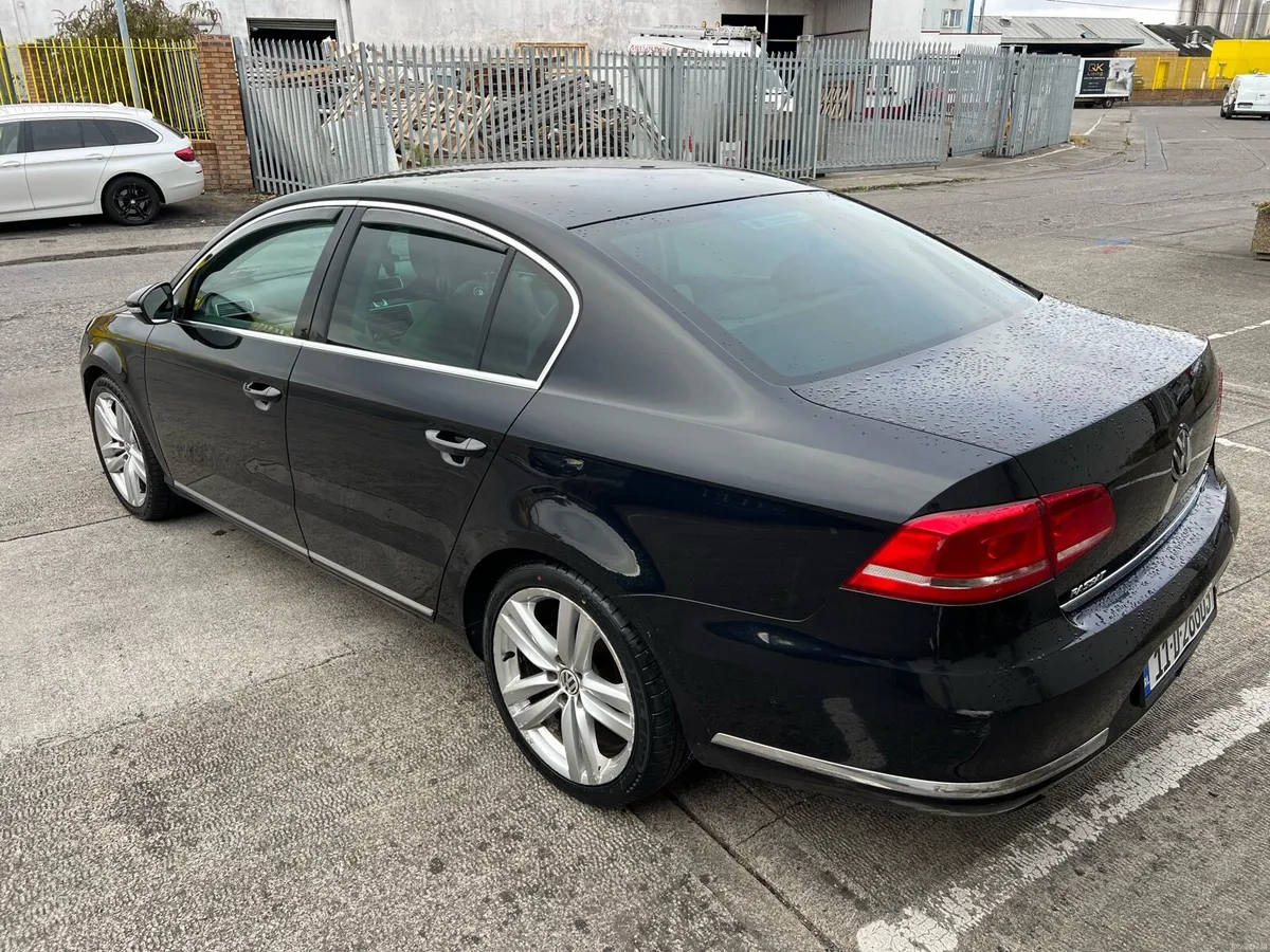 2011 Volkswagen Passat Highline NEW NCT - Image 4