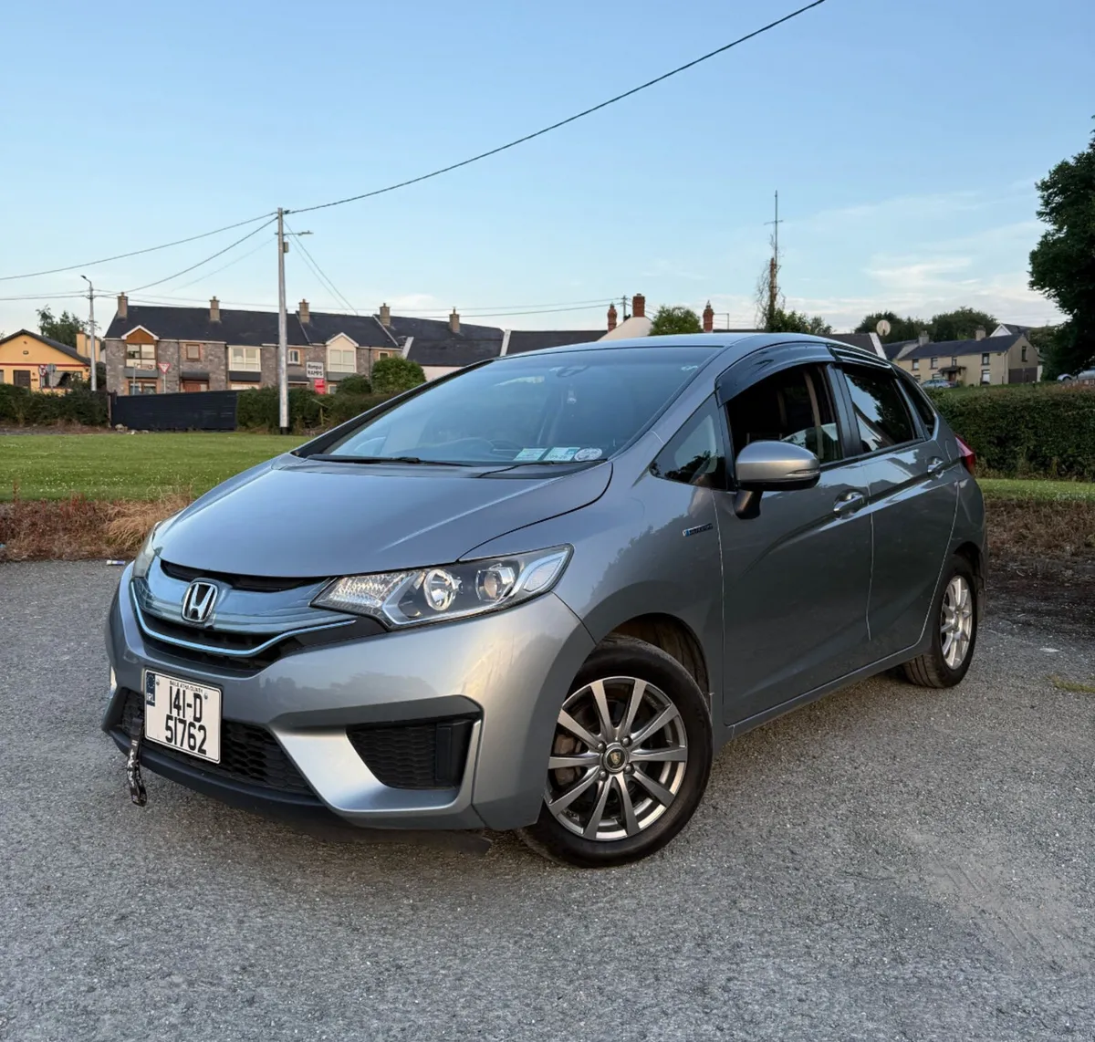2014 HONDA FIT. 81K KMS ONLY . NEW NCT. AUTO 1.5 - Image 3