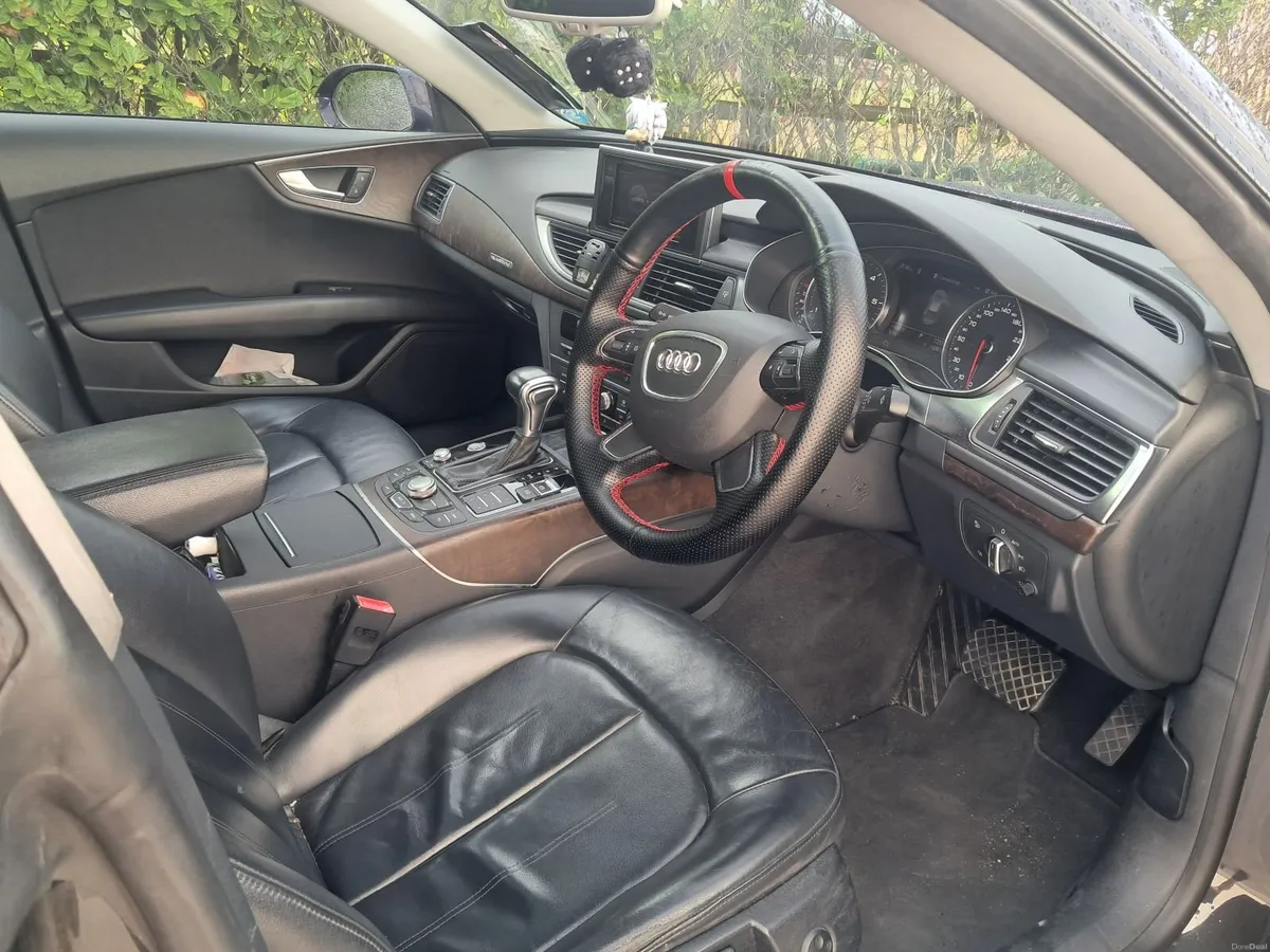 Audi A7 2011 - Image 6