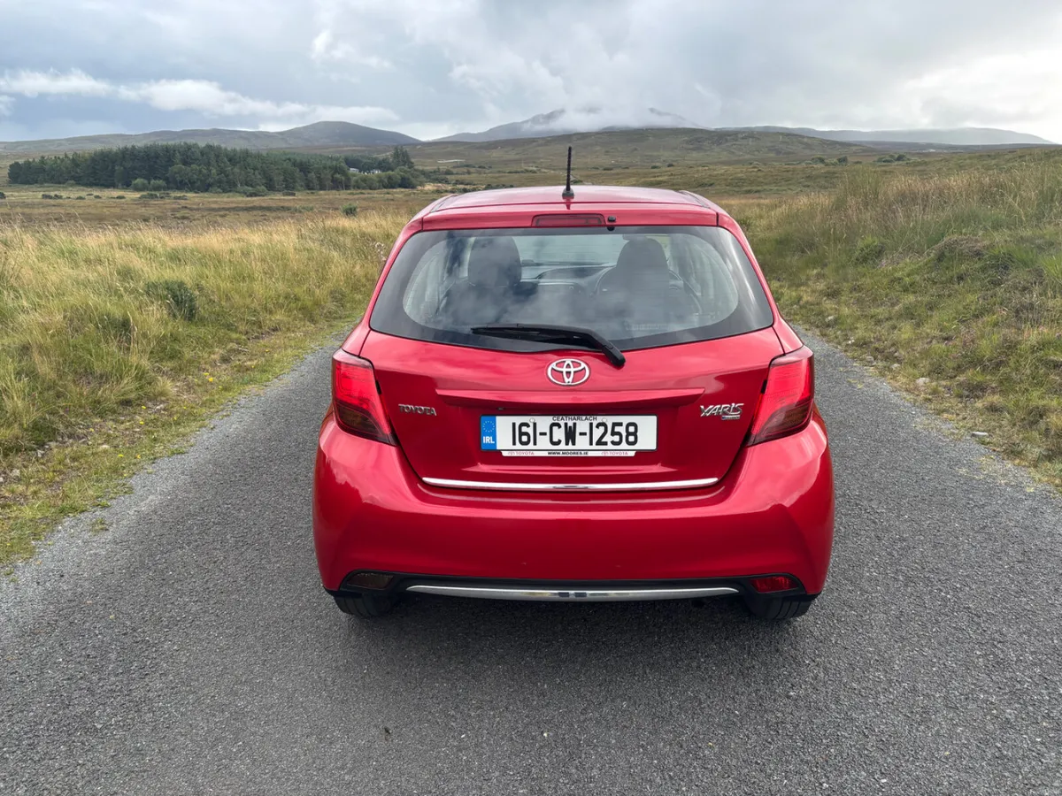 Toyota Yaris 2016 - Image 5